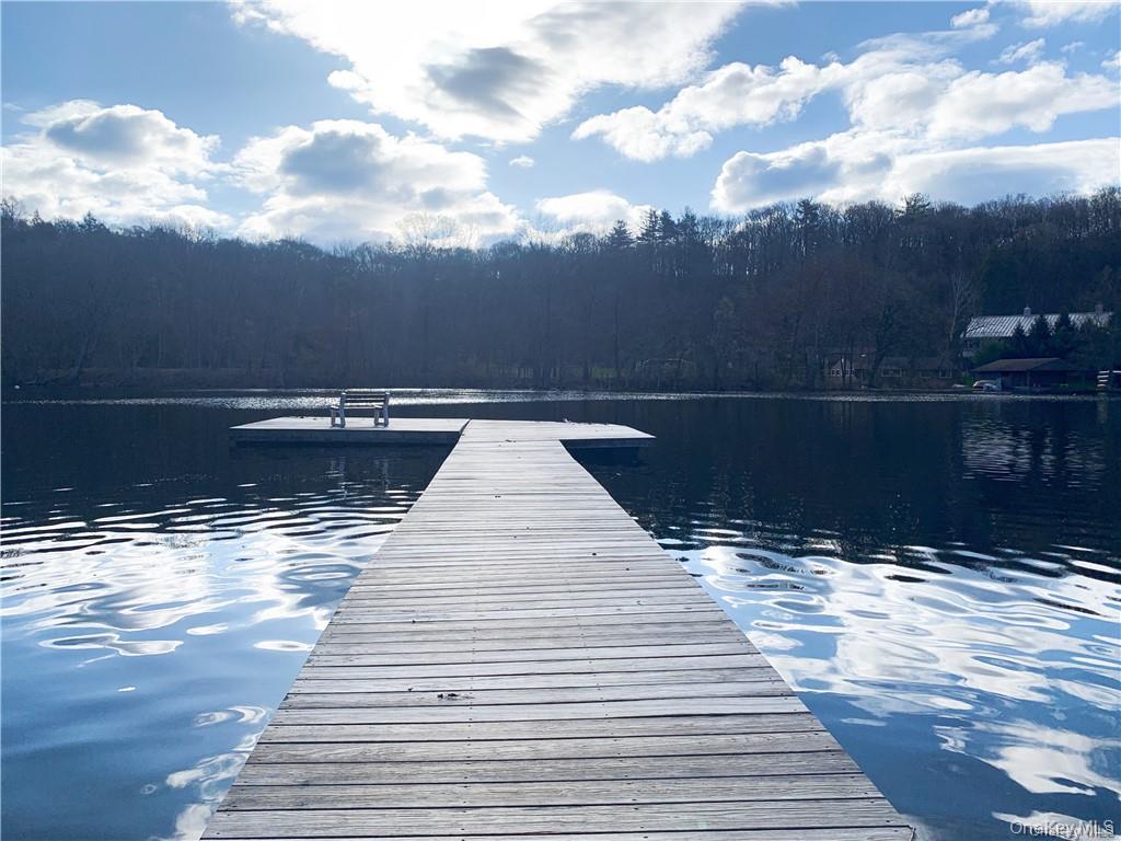 Rhinebeck Lake Community