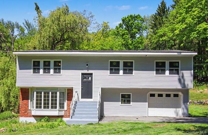 Welcome to 19 Englewood Terrace, Mahopac, NY!