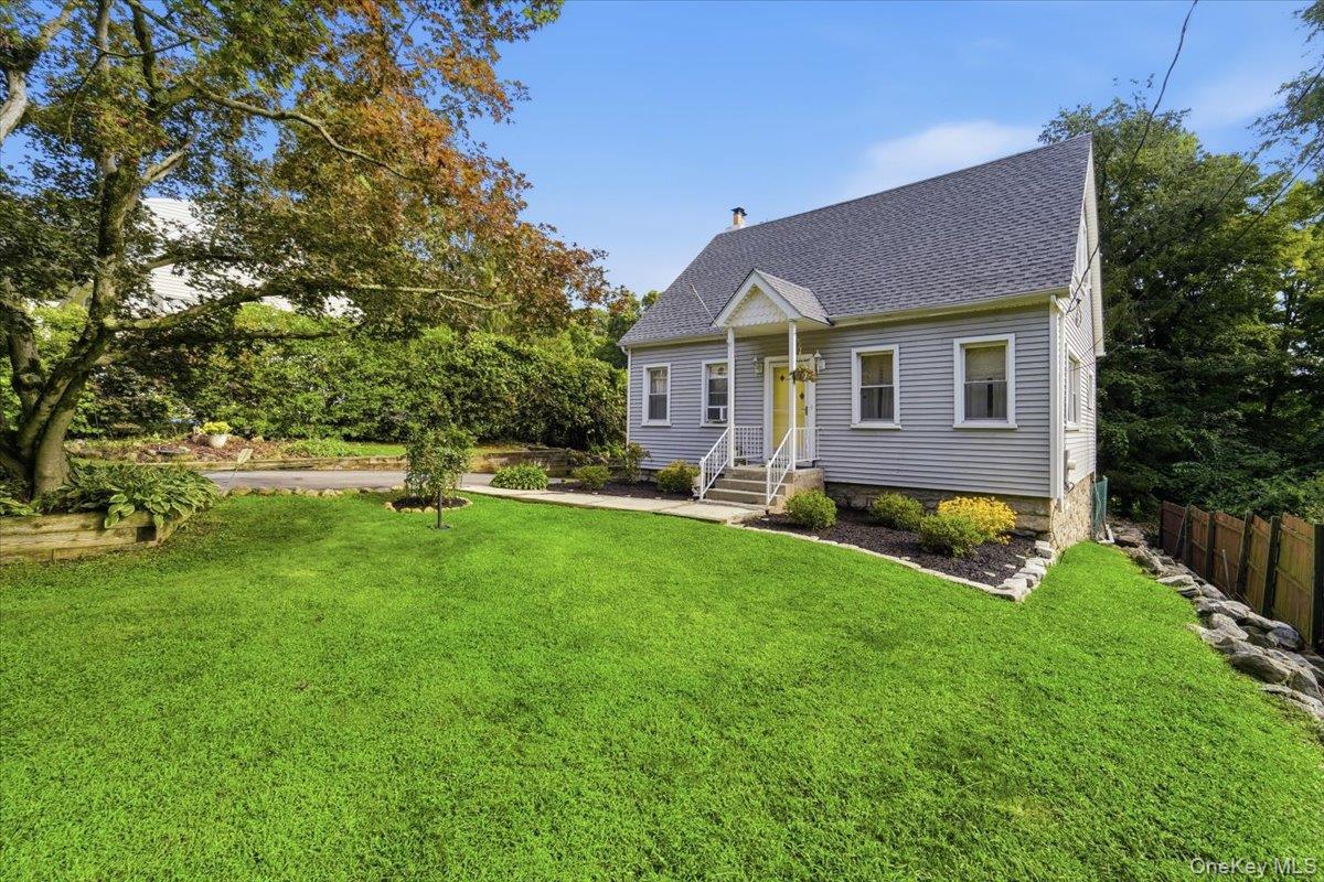 Welcome home to 9 Lawrence Drive in Putnam Lake