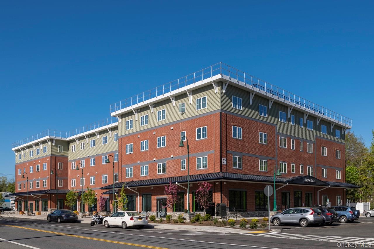 Zero Place Condominium exterior.