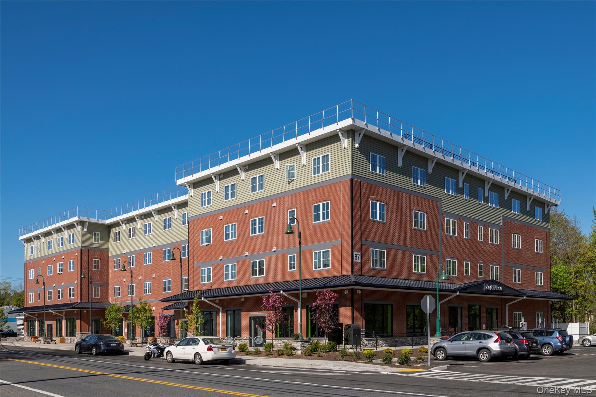 Zero Place Condominium exterior.