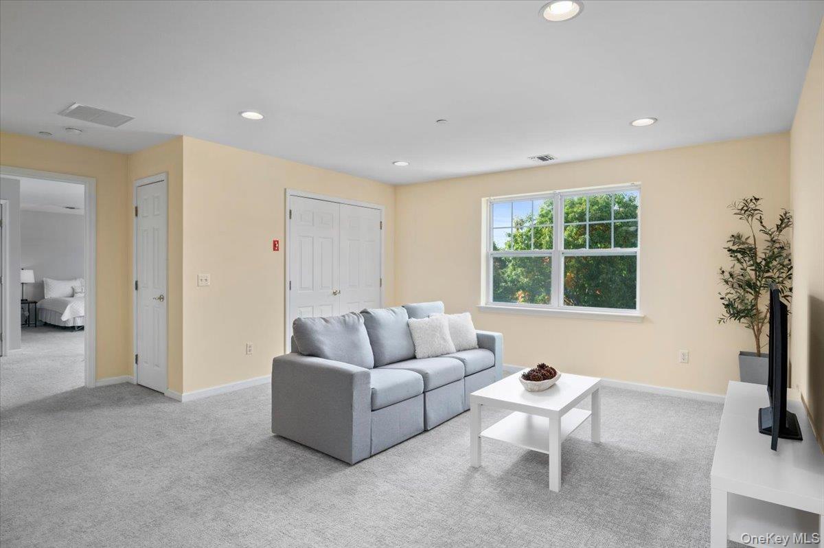 Warm, open and bright living room